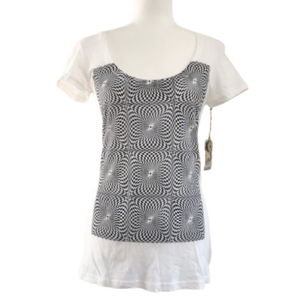 ⭐️Converse⭐️White Graphic Tees Short Sleeve T-Shirt NWT New With Tag Wo's Small - Picture 1 of 14
